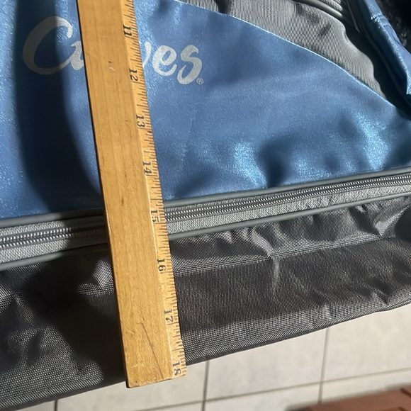 CURVES BLUE VINYL DUFFLE GYM TRAVEL BAG YOGA WORKOUT BAG/expandable - Picture 9 of 9